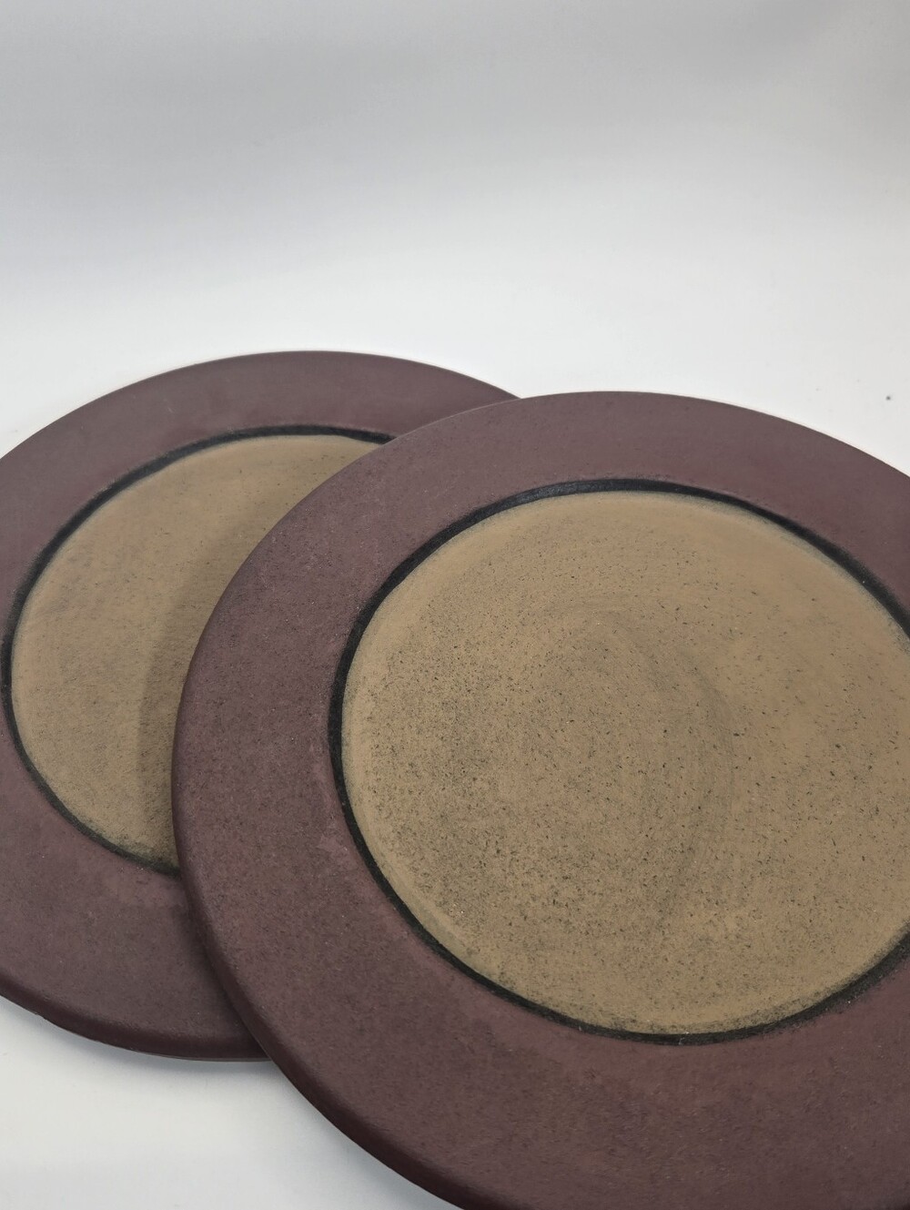 8.5in Resin Plate Chargers Or Pillar Candle Holder Brick And Khaki Lot Of 2